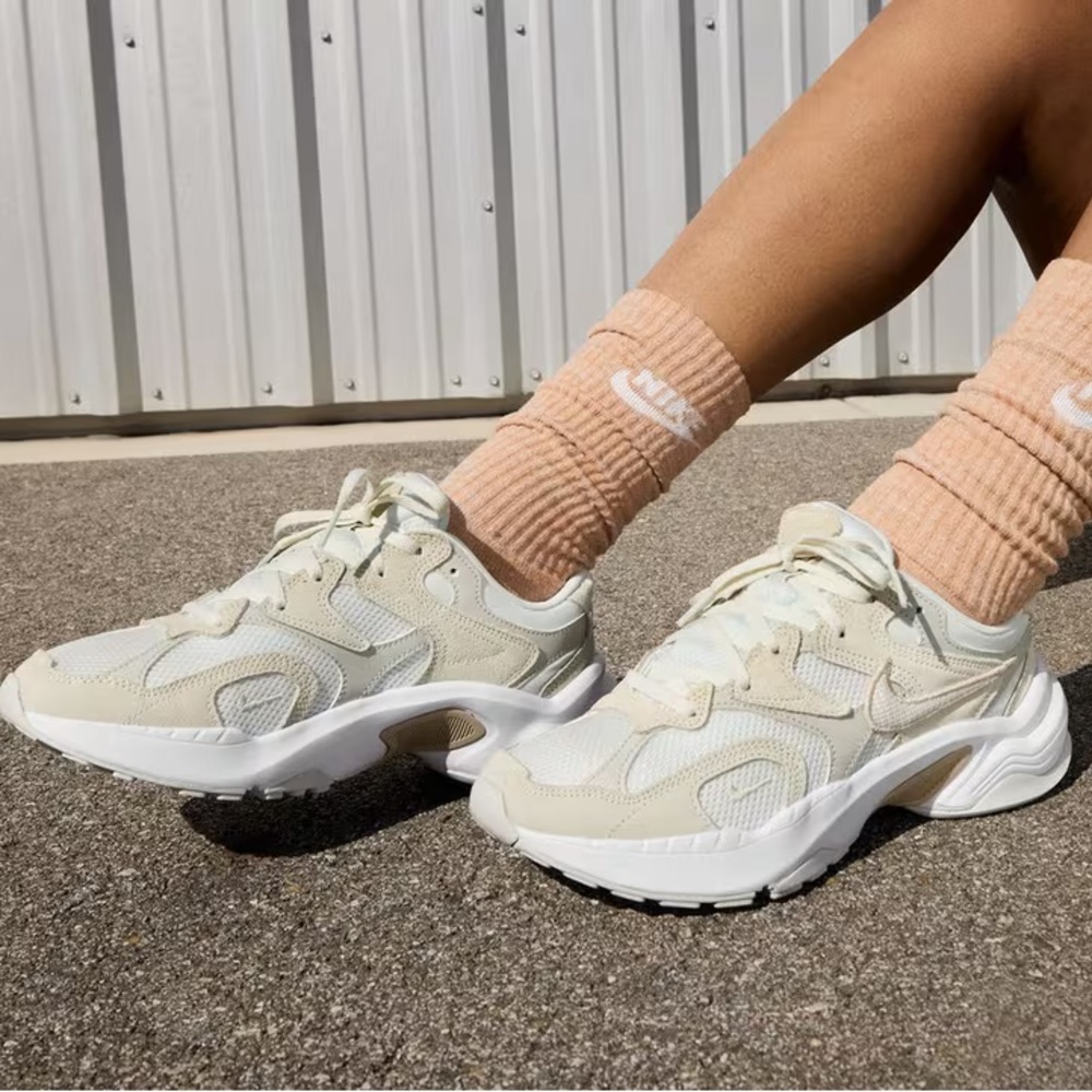 NEW Nike AL8 Sneakers - women’s size 7.5
